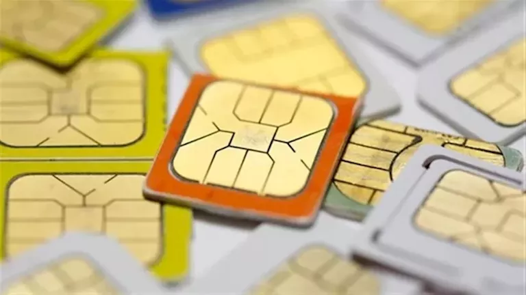 تستهدف ١٩ مليون خط ...رسائل بإيقاف الخطوط تصل للمستخدمين وتطالبهم بالتوجه للفروع